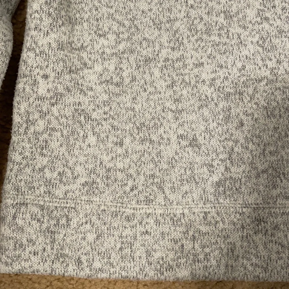 Old Navy Boys Fleece Pullover.   Size 7